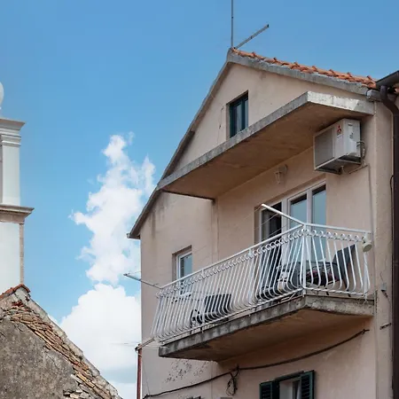 Duilo Apartman *